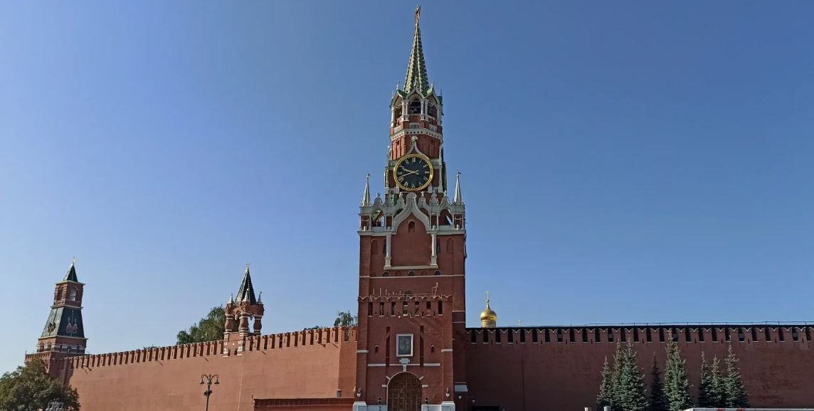 Путин и Субианто обменялись символичными подарками в Кремле