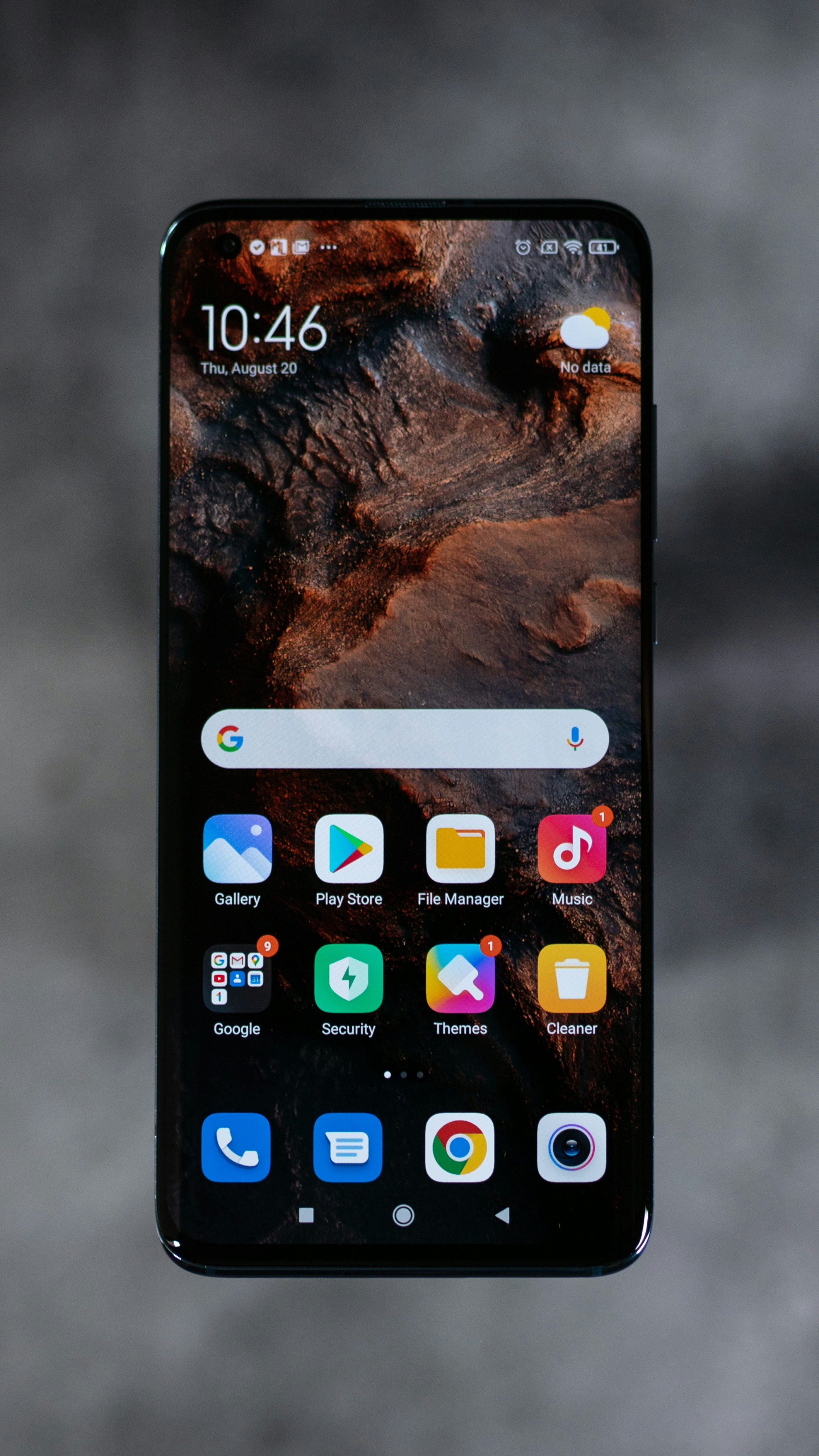 Современный смартфон Apple
